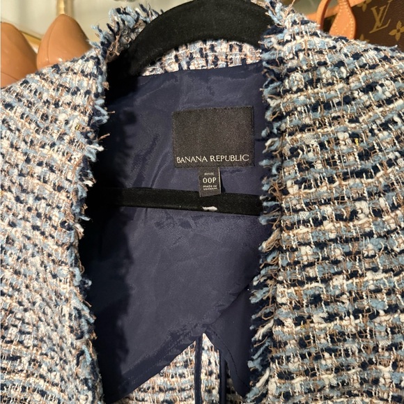 Banana Republic Collarless Tween Blazer in Coastal Blue - Picture 3 of 6